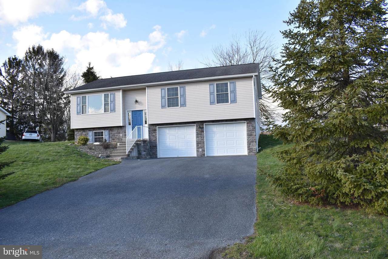 8817 Oxford Circle - Photo 1
