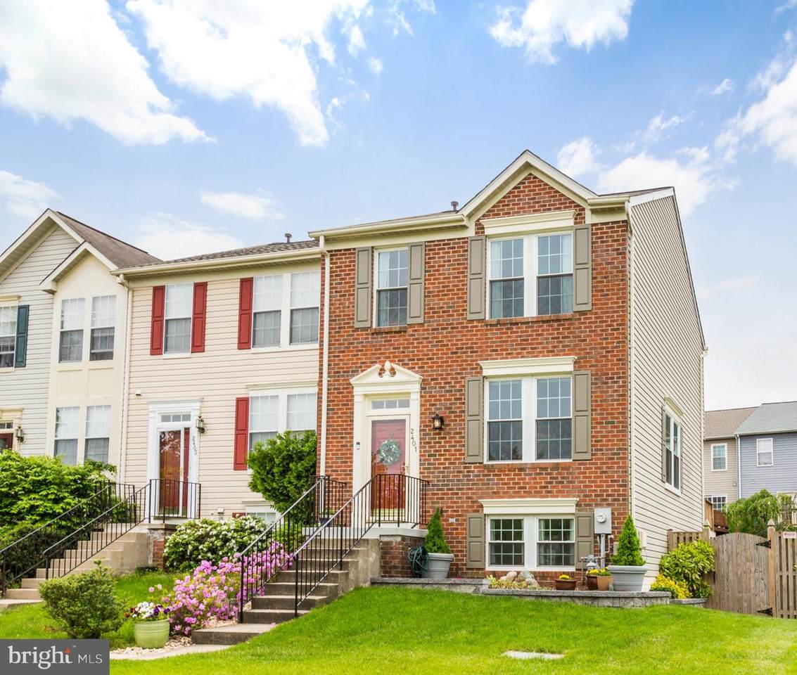 2401 Applewood Court - Photo 1