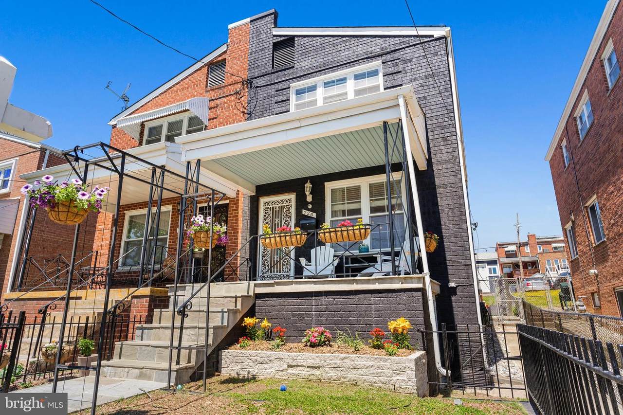 726 Hamilton Street - Photo 1