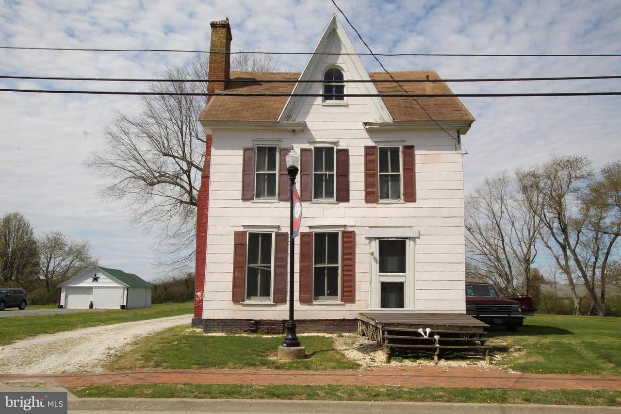 8 Main Street - Photo 1
