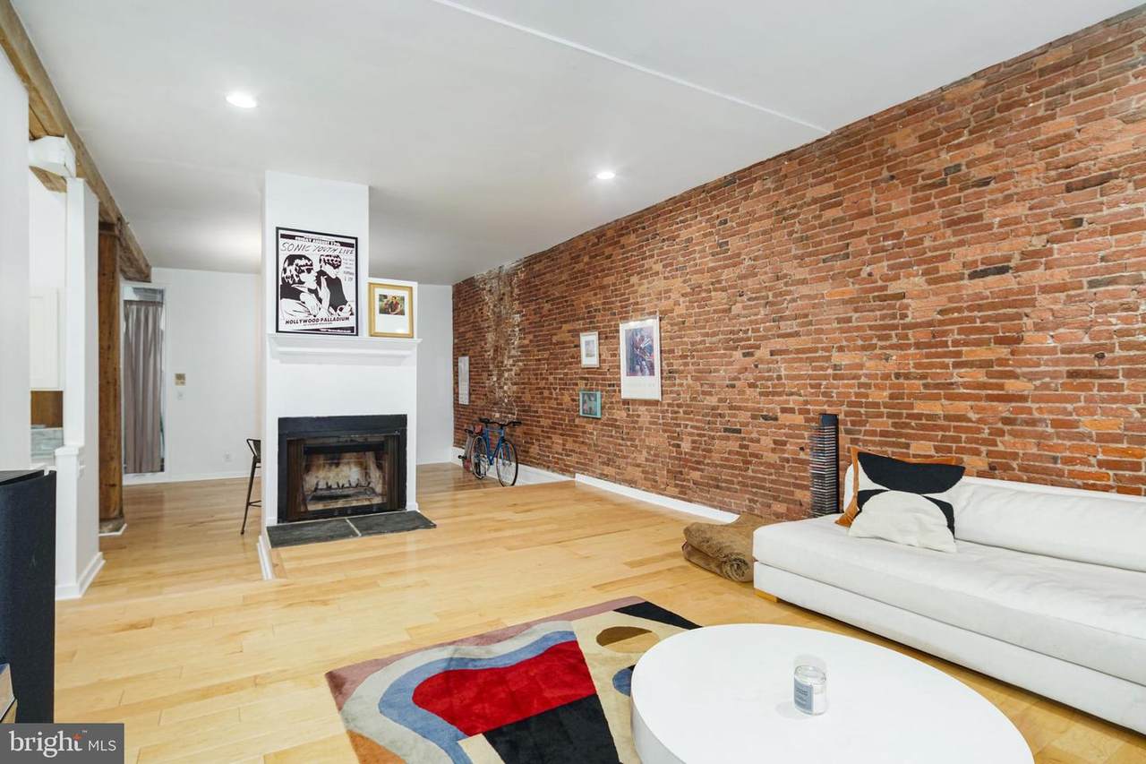 114-18 Naudain Street - Photo 1