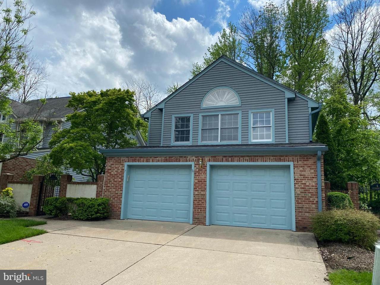 7 Nottingham Circle - Photo 1