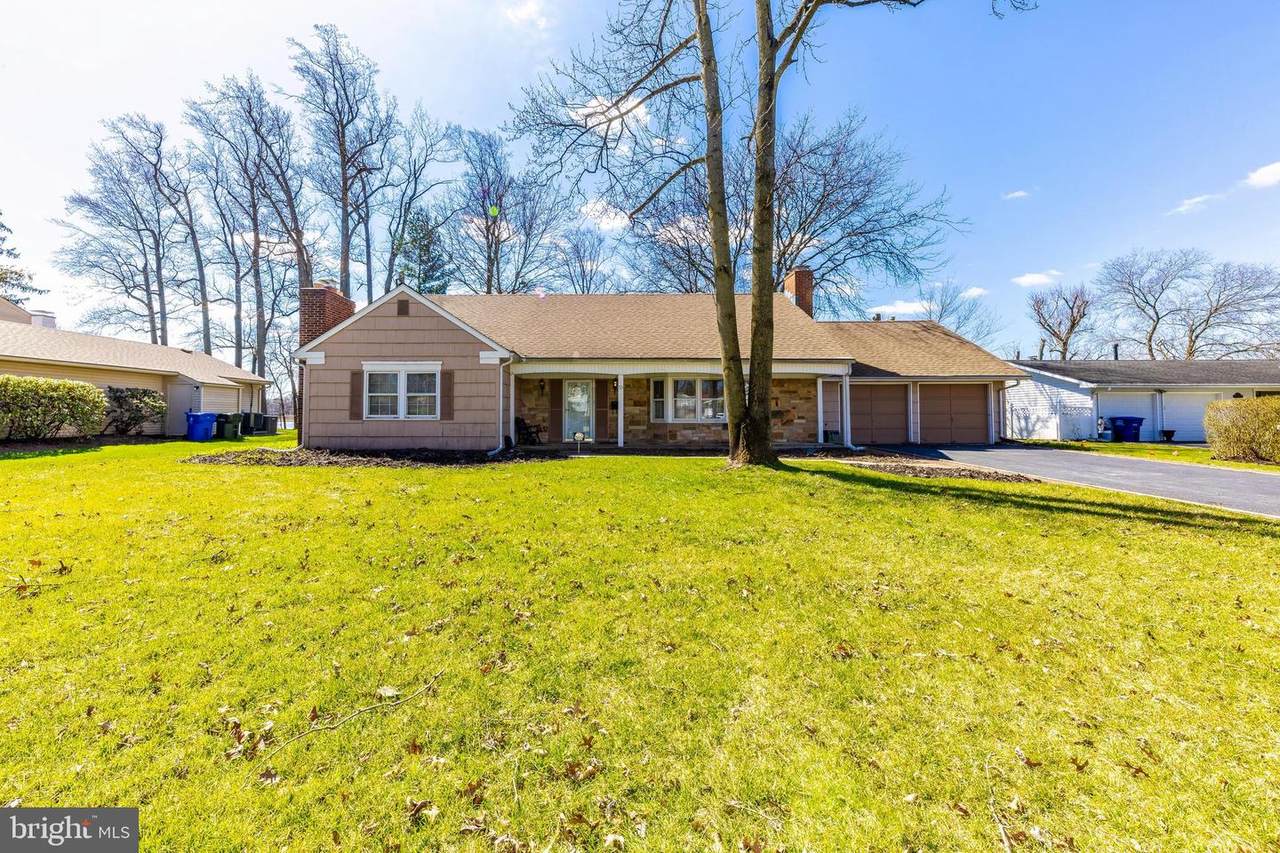 53 Clearwater Drive - Photo 1