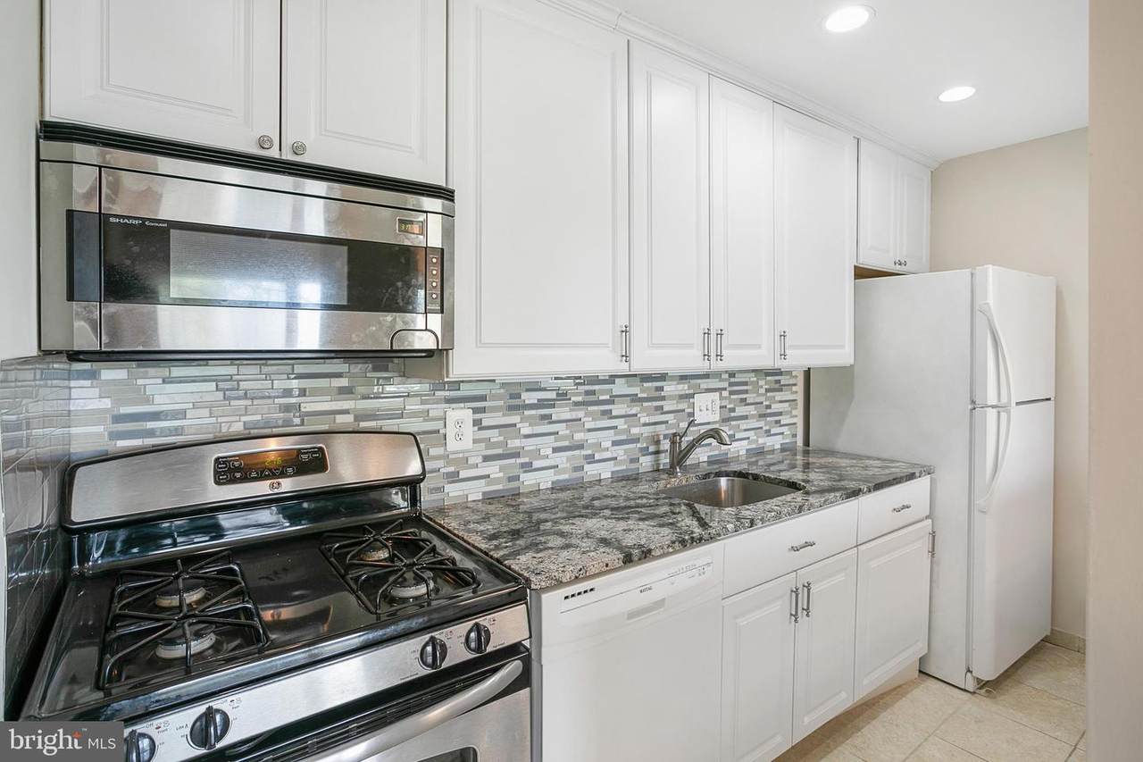 8000 Chanute Place - Photo 1