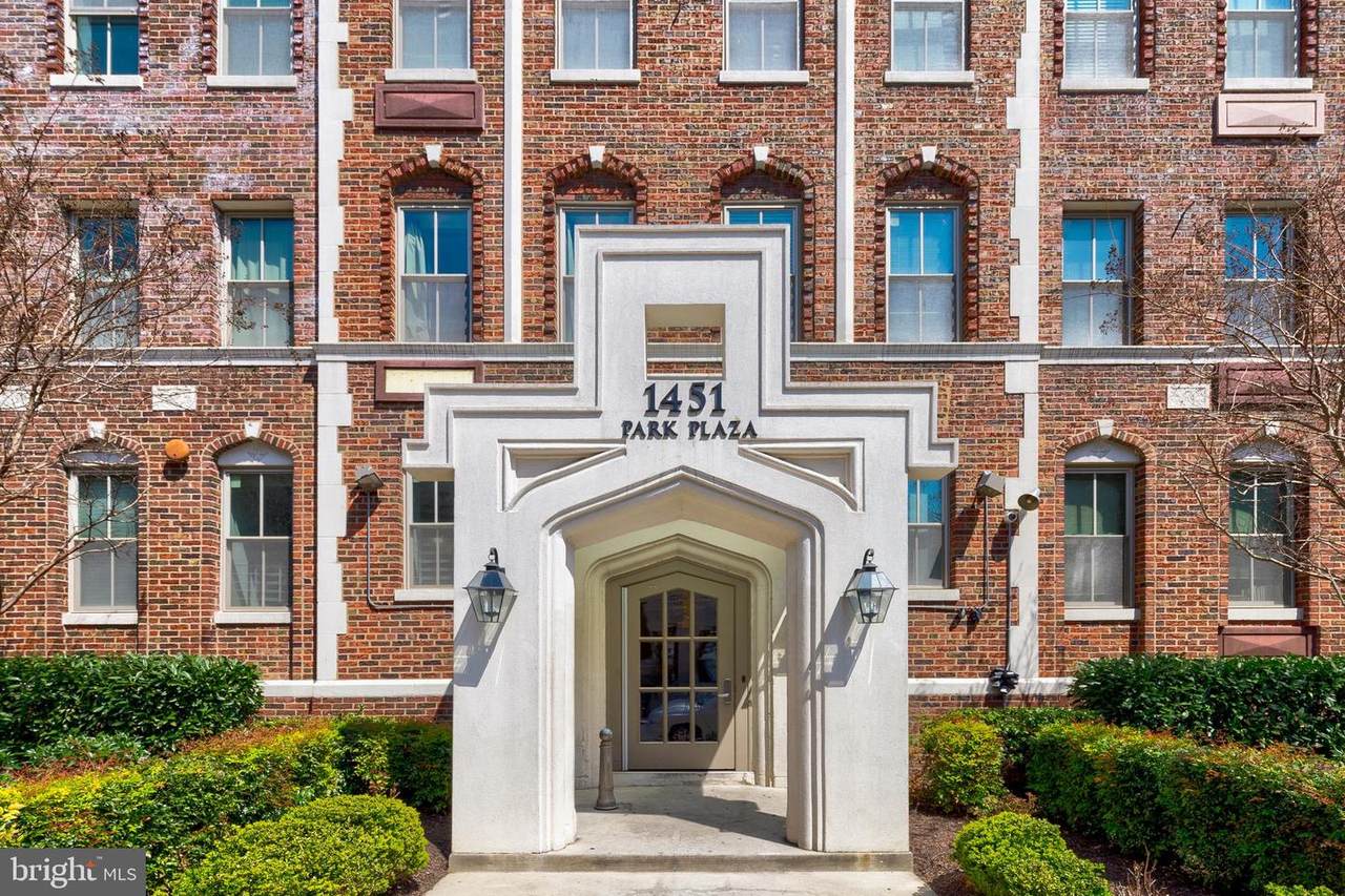 1451 Park Road - Photo 1