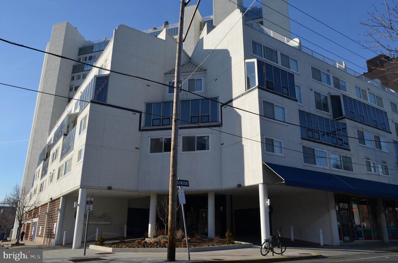 2301 Cherry Street - Photo 1