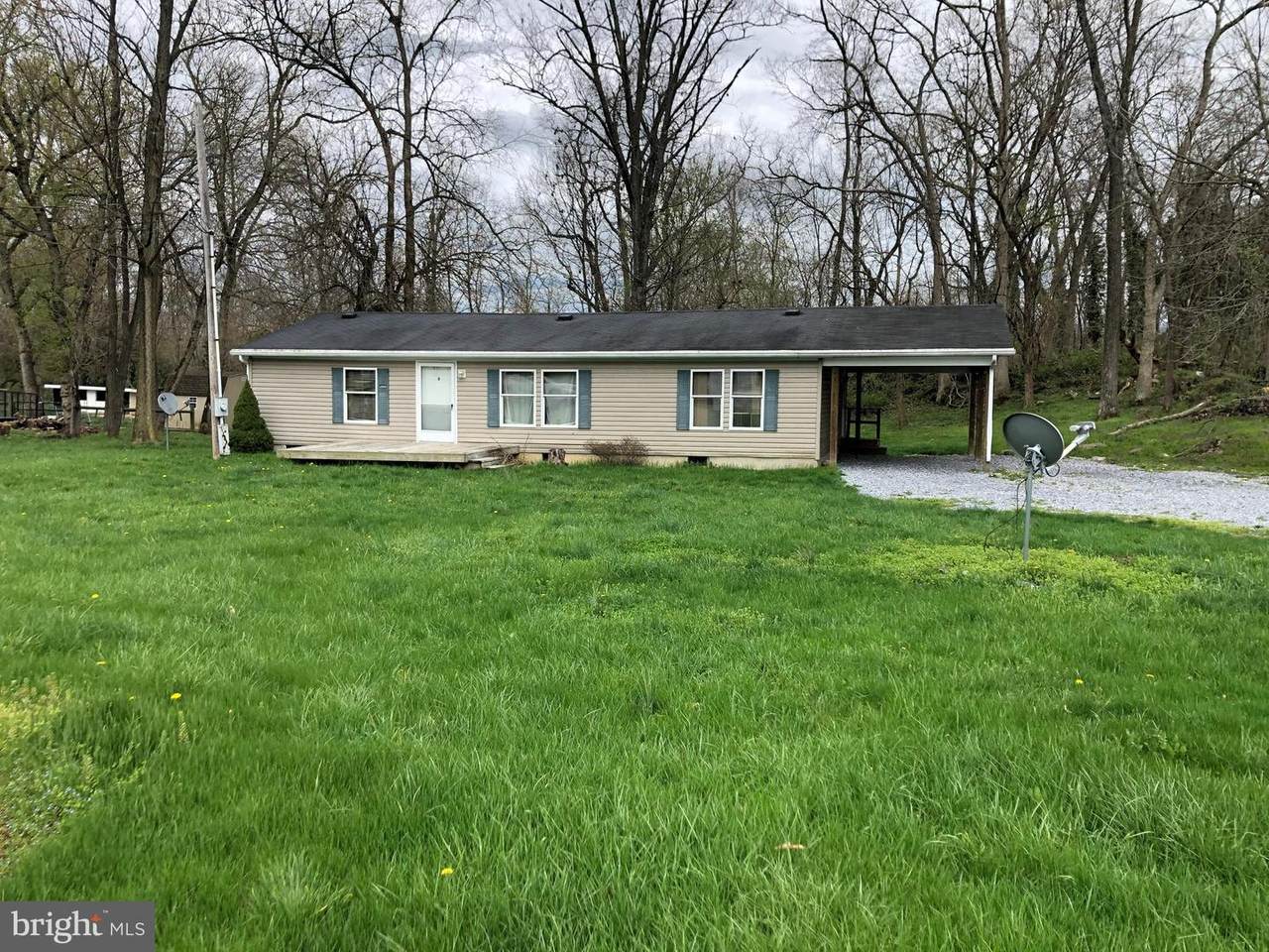 414 Kearneysville Pike - Photo 1