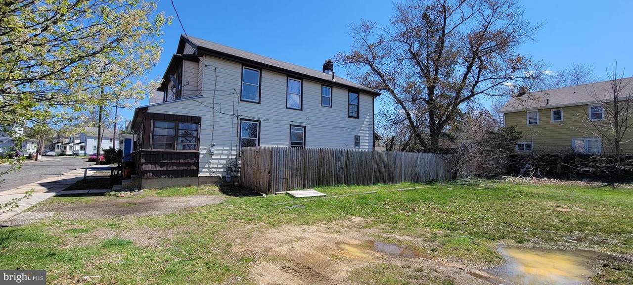 116-118 Monroe Street - Photo 1