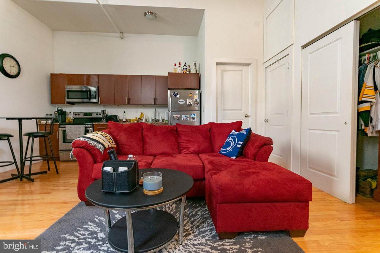 4 Leverington Avenue - Photo 1