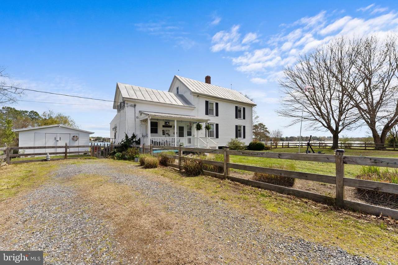 697 Buzzards Point Road - Photo 1