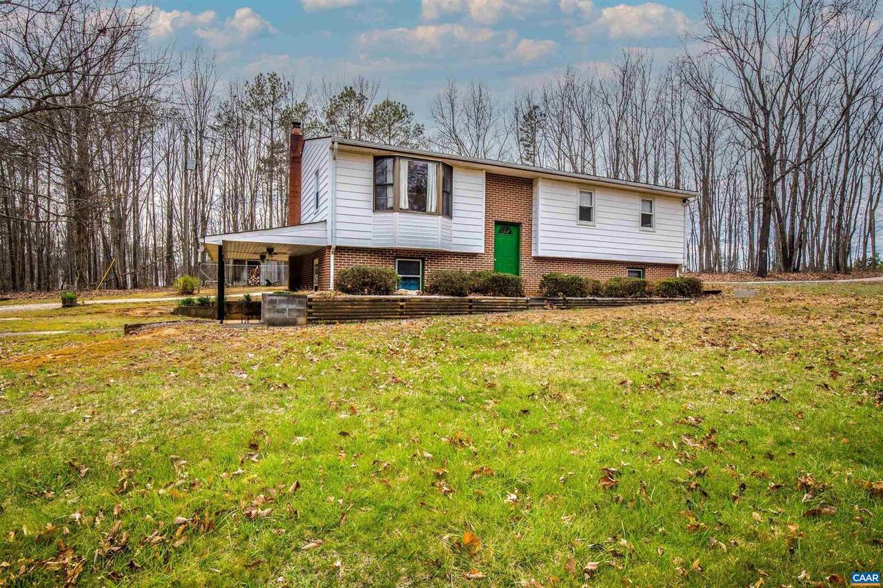5734 Meadow Creek Rd - Photo 1