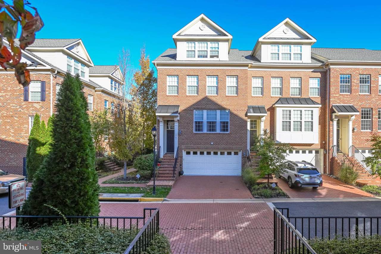 3907 Madison Mews - Photo 1
