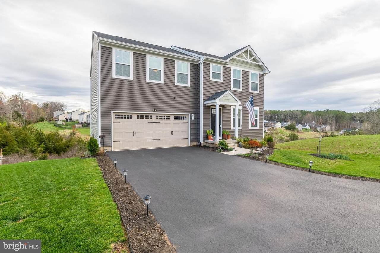 693 Oland Street - Photo 1