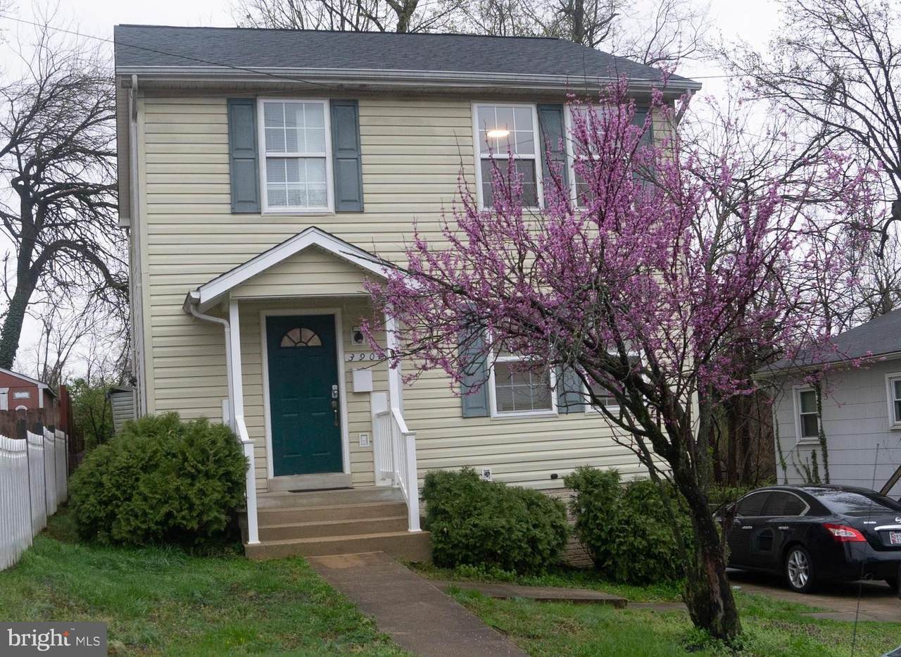 3901 Lawrence Street - Photo 1