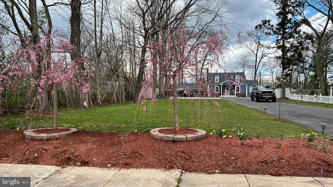 111 Ember Lane - Photo 1