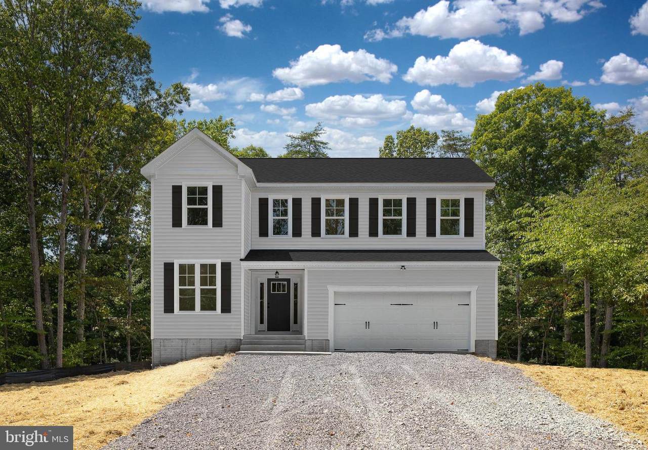 5221 Wyndemere Circle - Photo 1