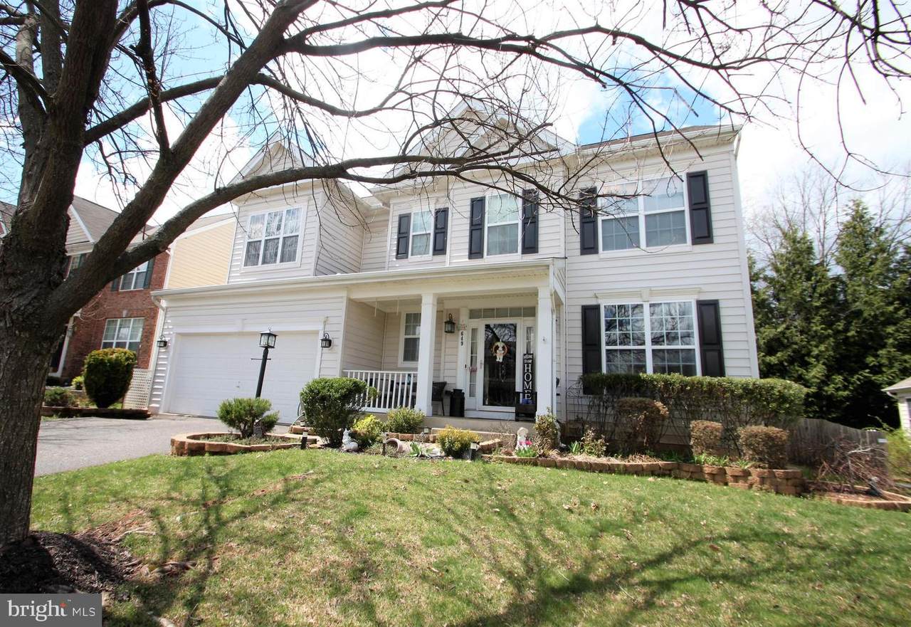649 Hunters Road - Photo 1