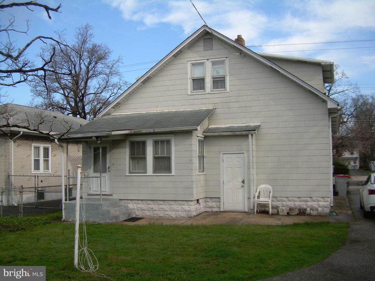 915 Chestnut Avenue - Photo 1
