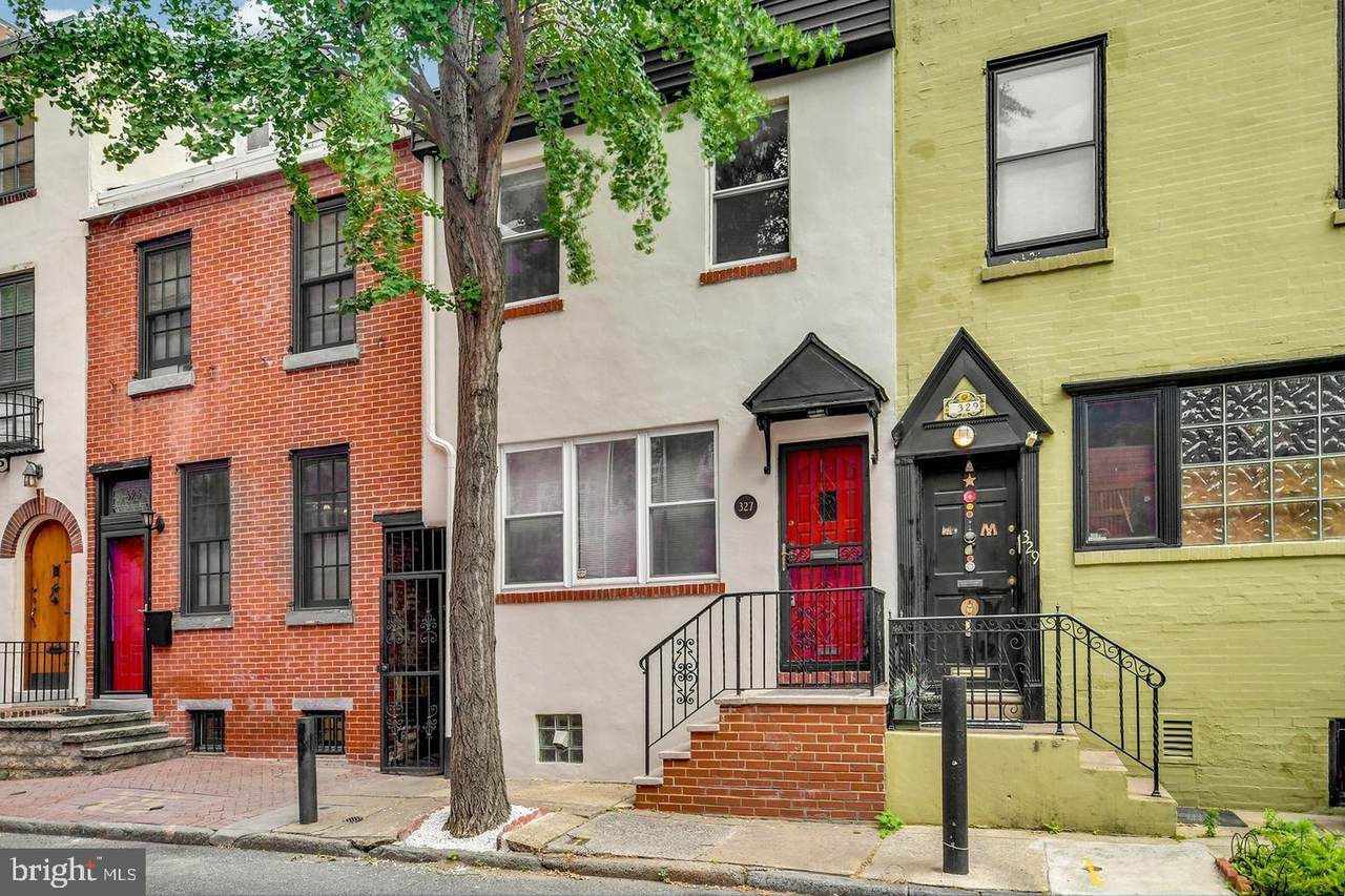 327 Hicks Street - Photo 1