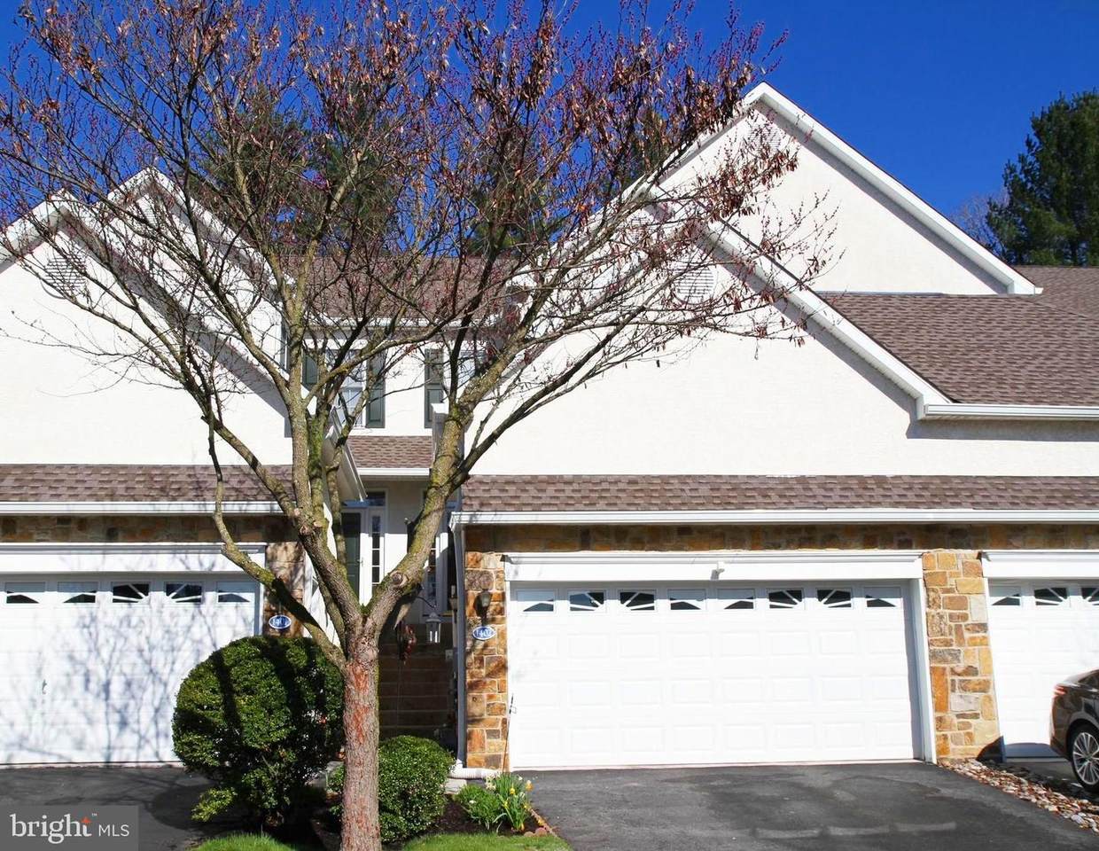 1402 Whispering Brooke Drive - Photo 1
