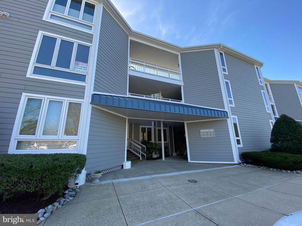 821 Oyster Cove Drive - Photo 1