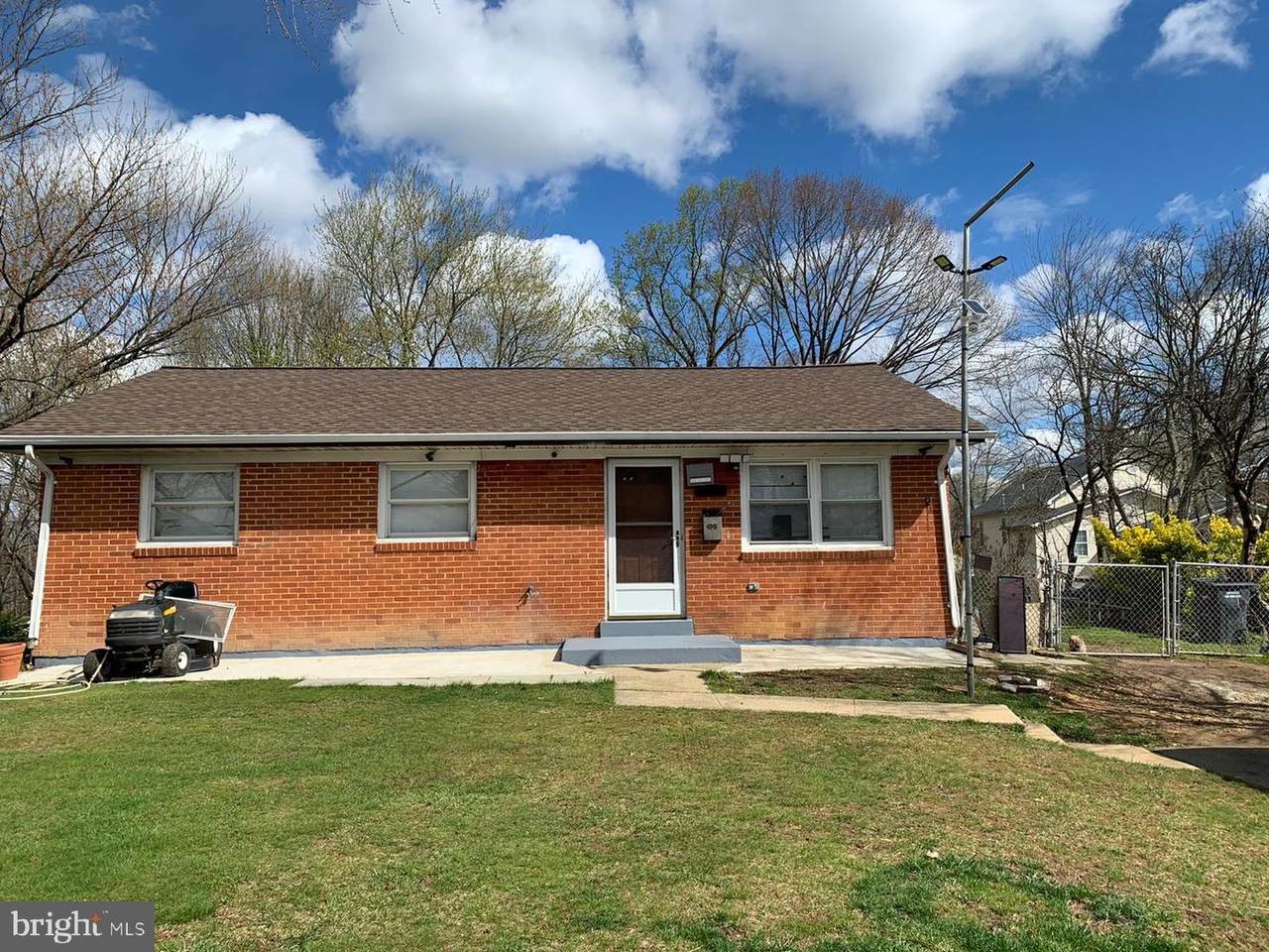 3238 Bradford Street - Photo 1