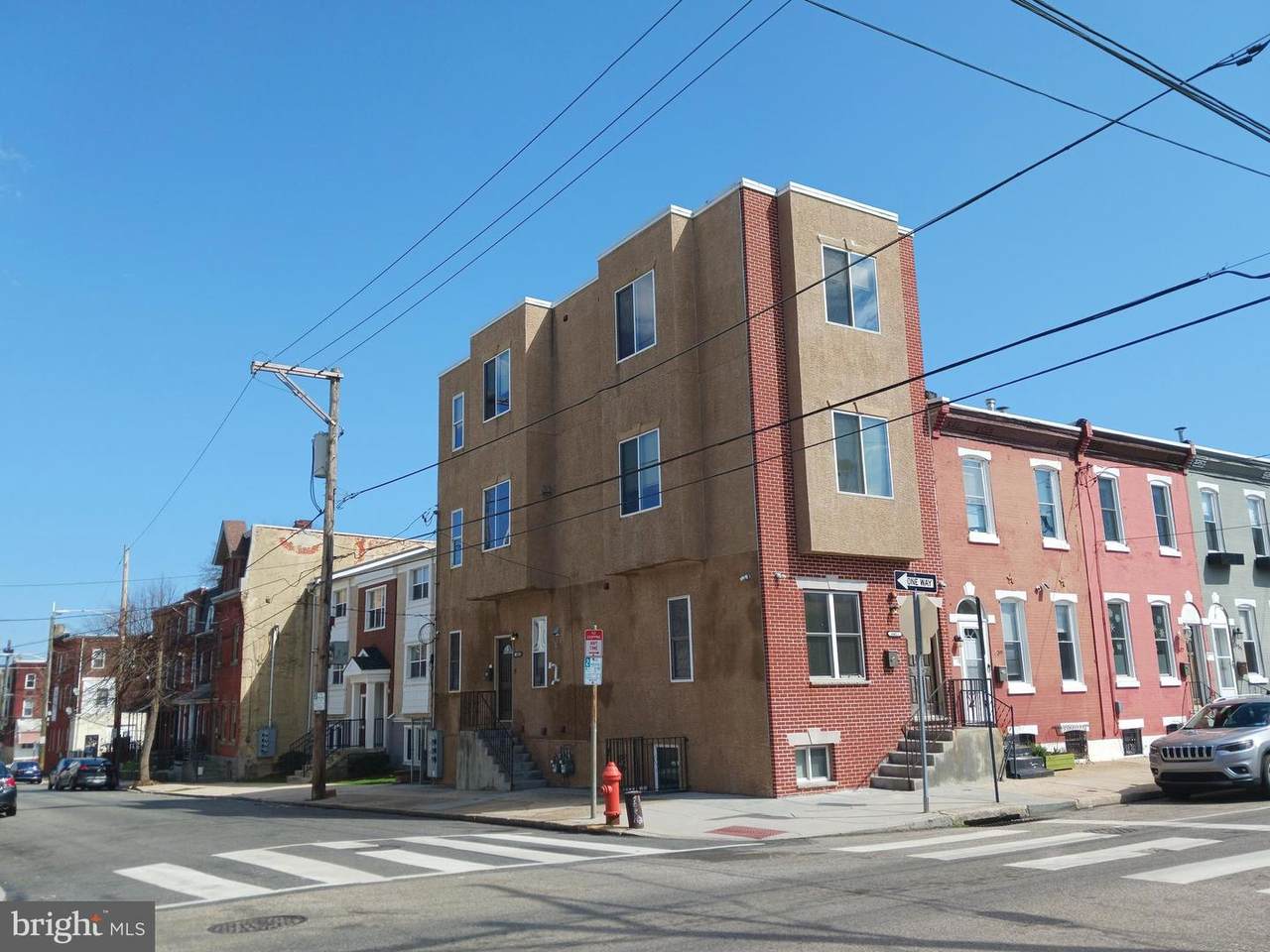 641 33RD Street - Photo 1