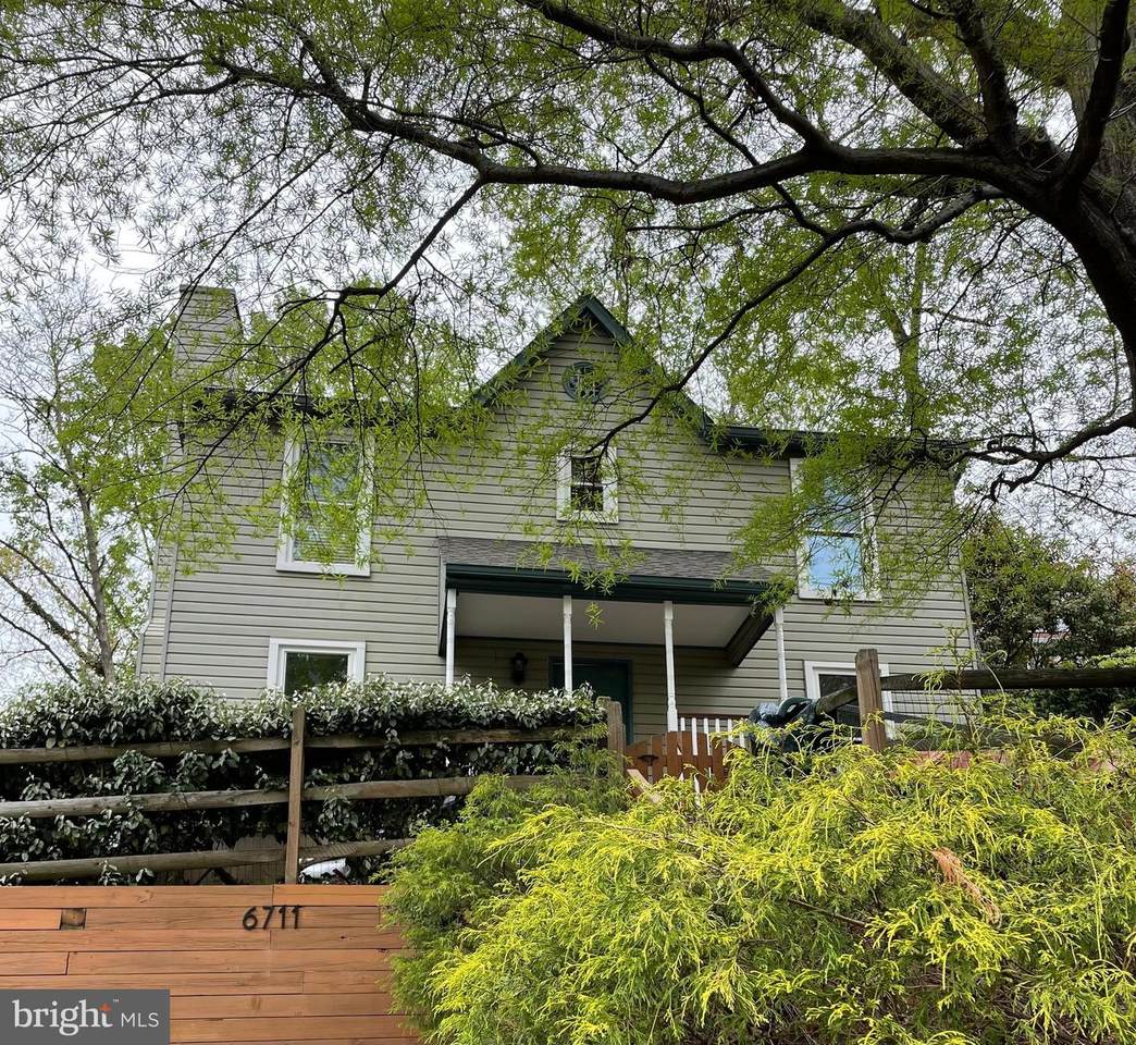 6711 Poplar Avenue - Photo 1