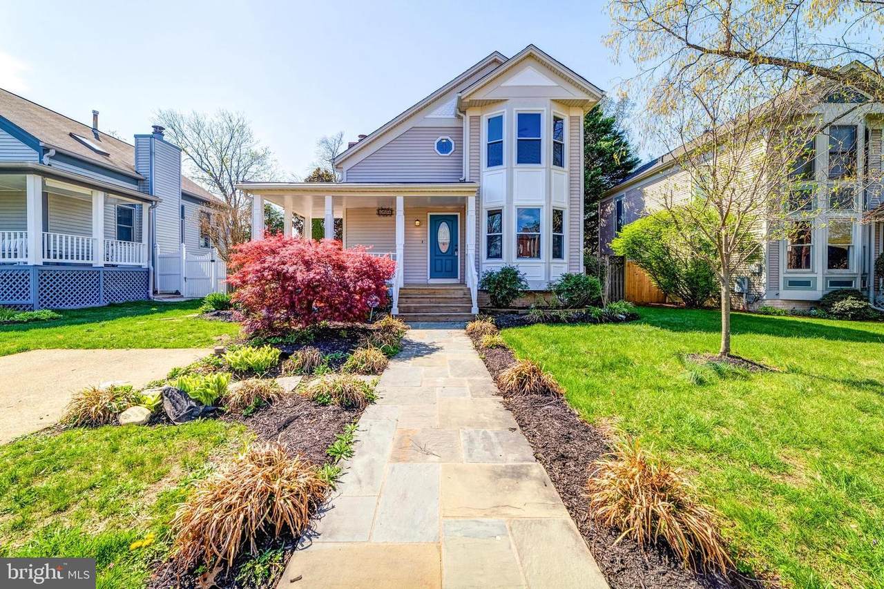 5806 4TH Street - Photo 1