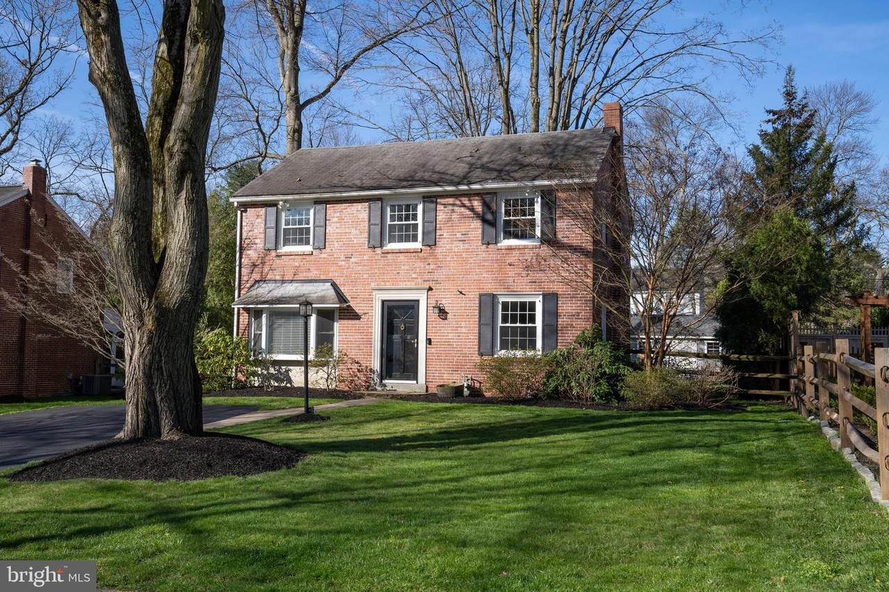 284 Hillcrest Road - Photo 1