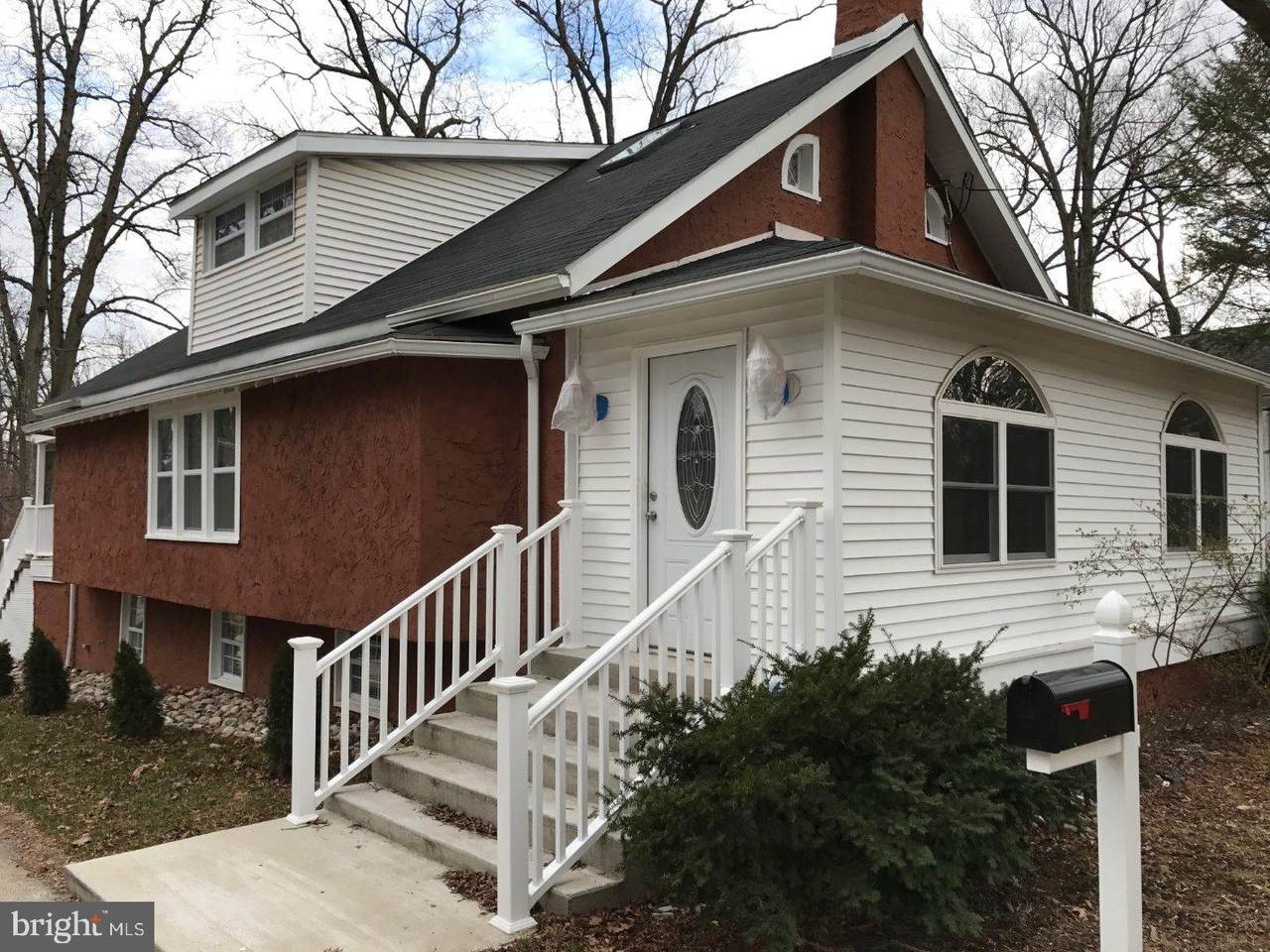 138 Paoli Pike - Photo 1