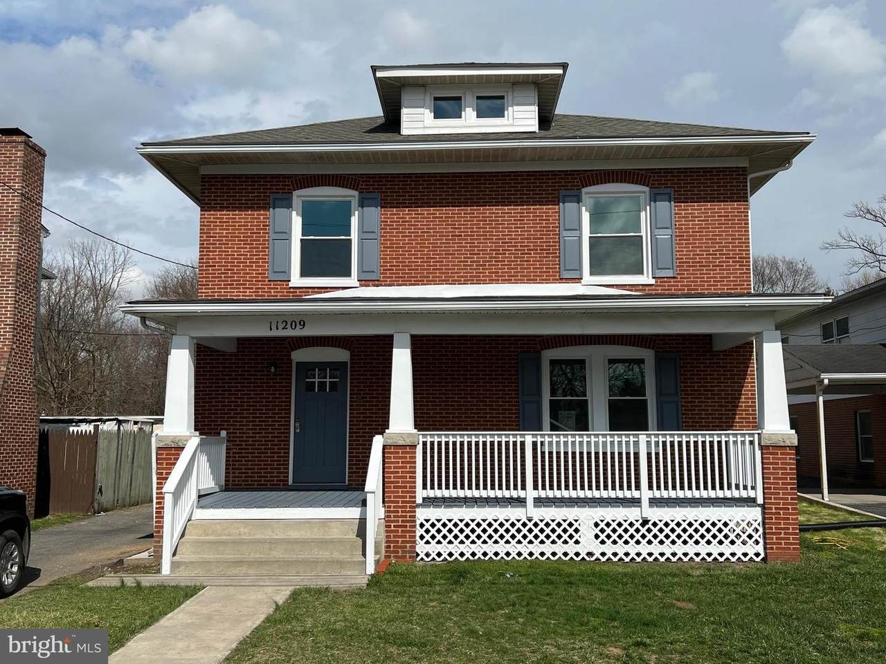 11209 Marbern Road - Photo 1
