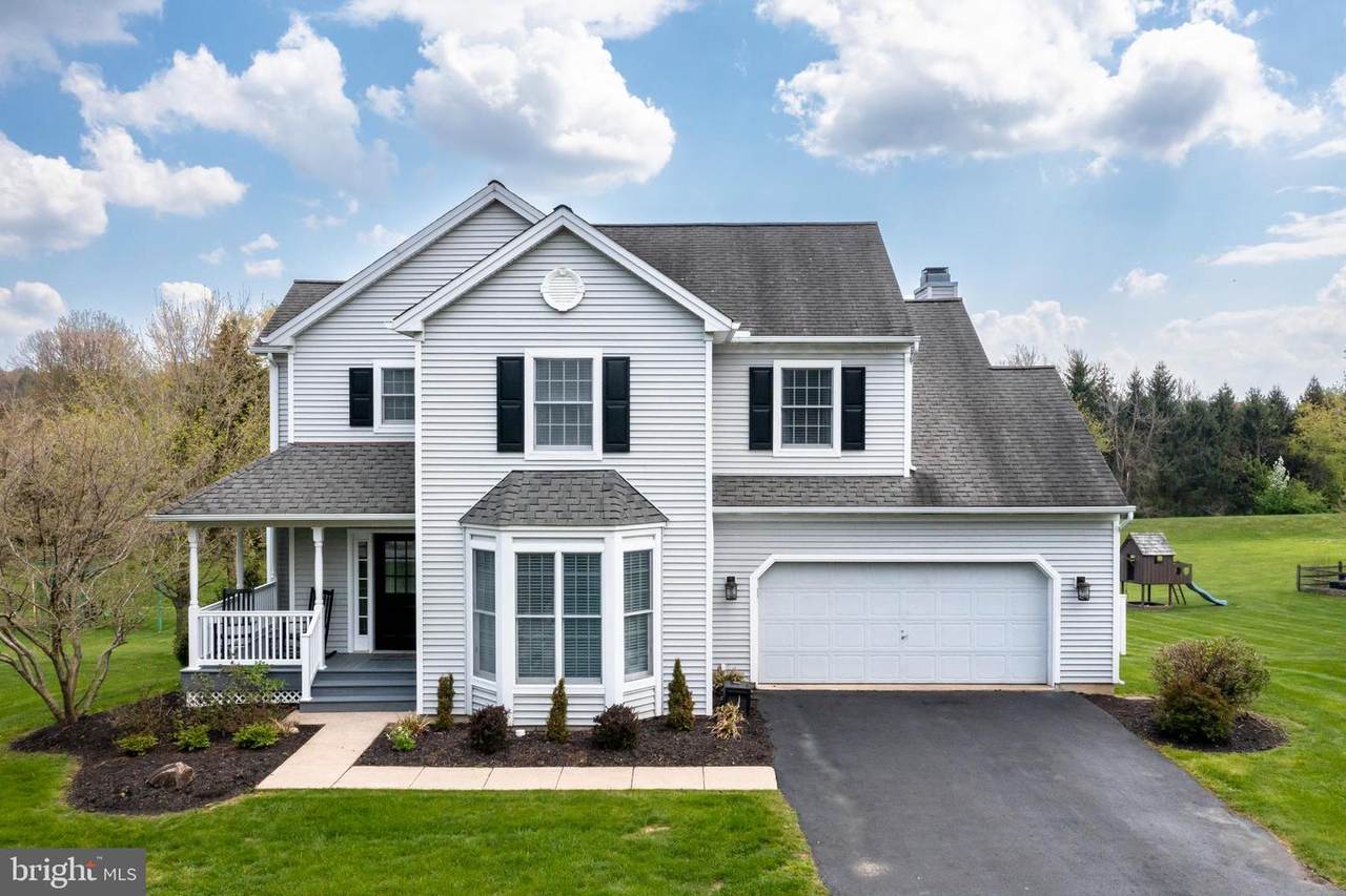 608 Perimeter Drive - Photo 1