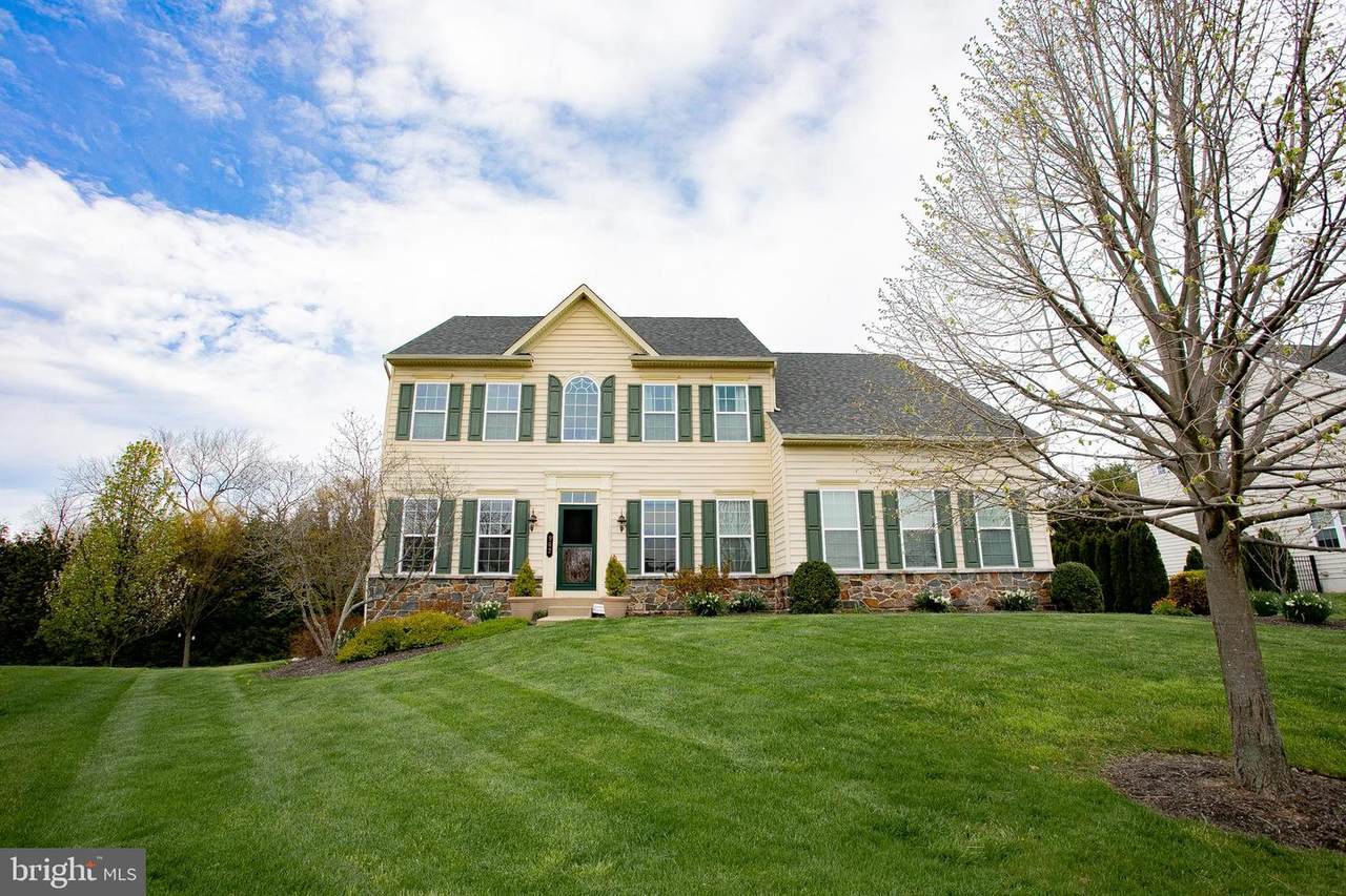 502 Blackburn Court - Photo 1