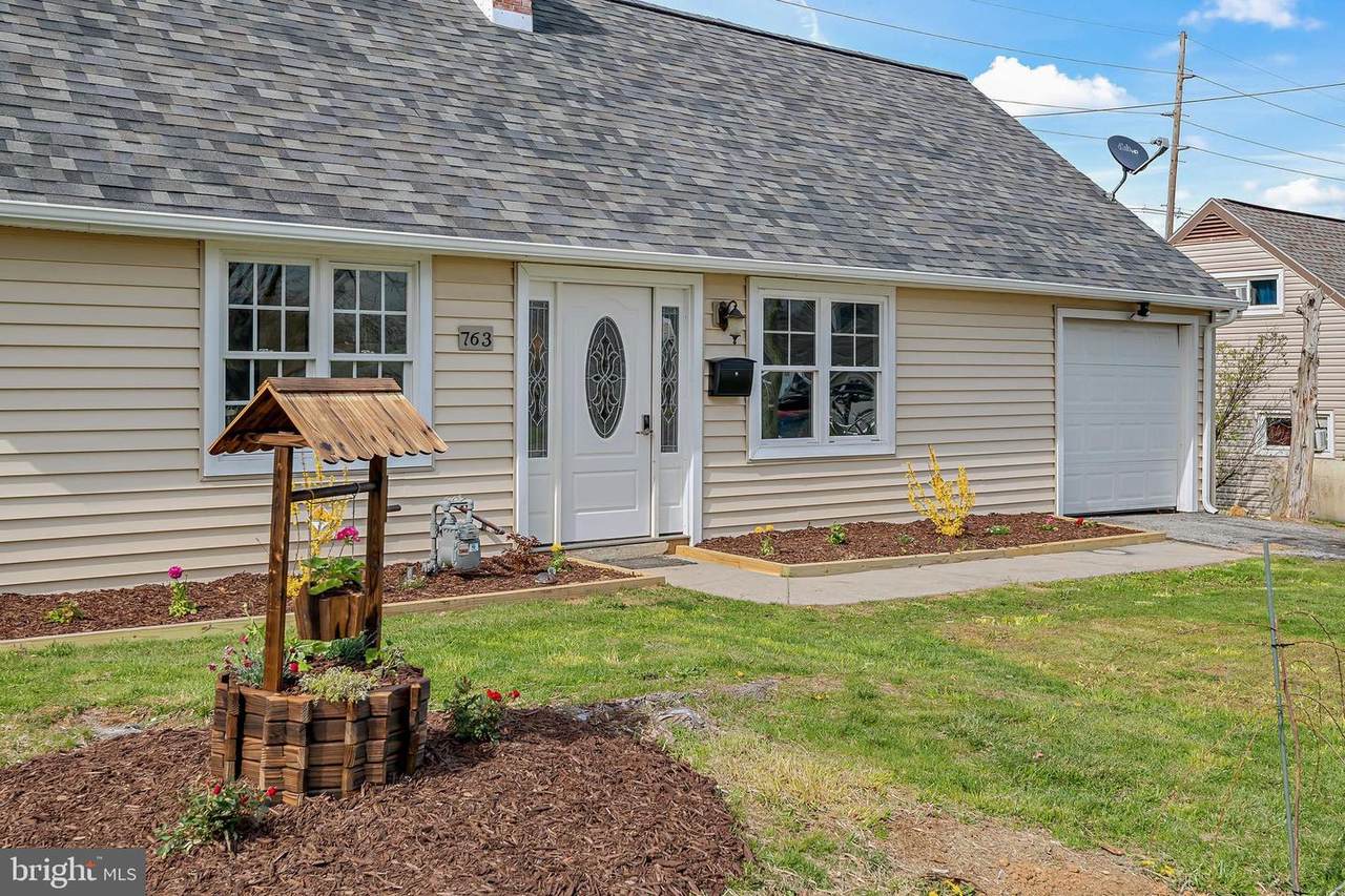 763 Fireside Road - Photo 1