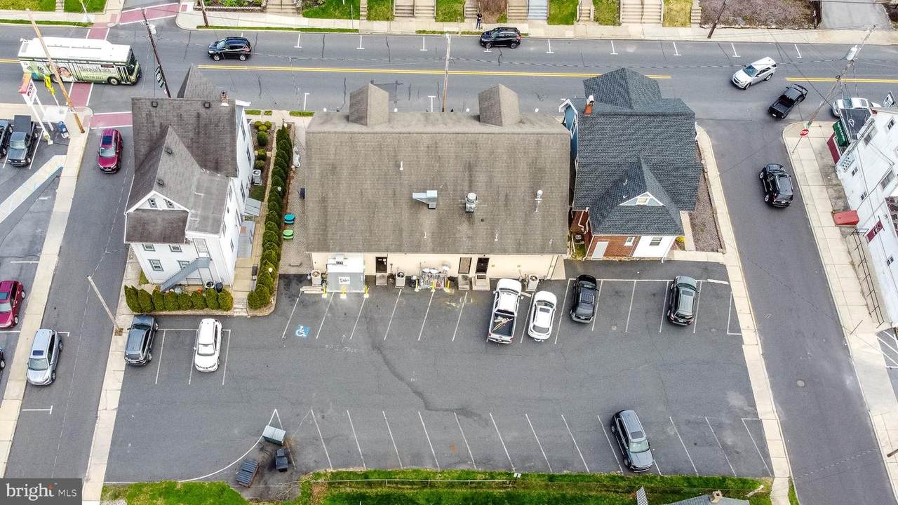 1304 Main Street - Photo 1