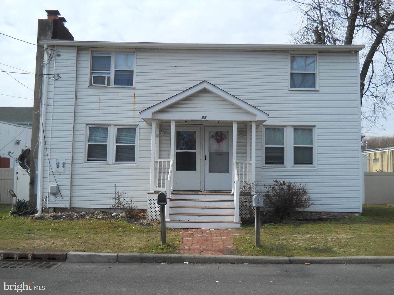 82 Harding Avenue - Photo 1