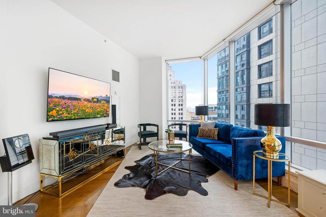 1414 Penn Square - Photo 1