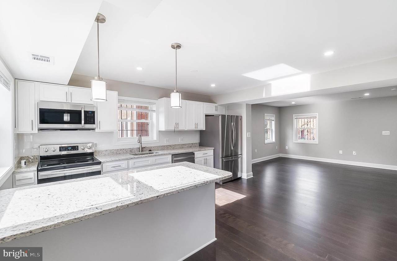 315 Raleigh Street - Photo 1