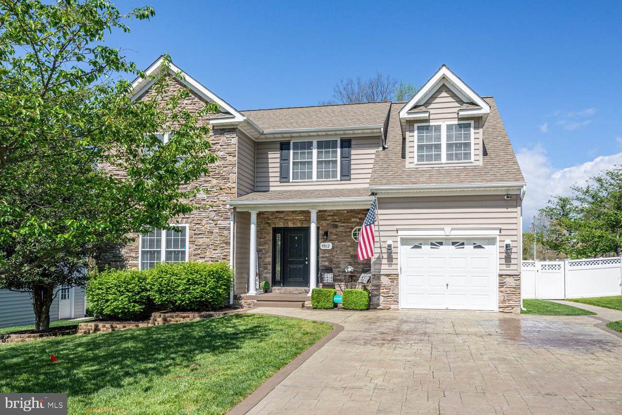 9812 Crimson Oaks Way - Photo 1
