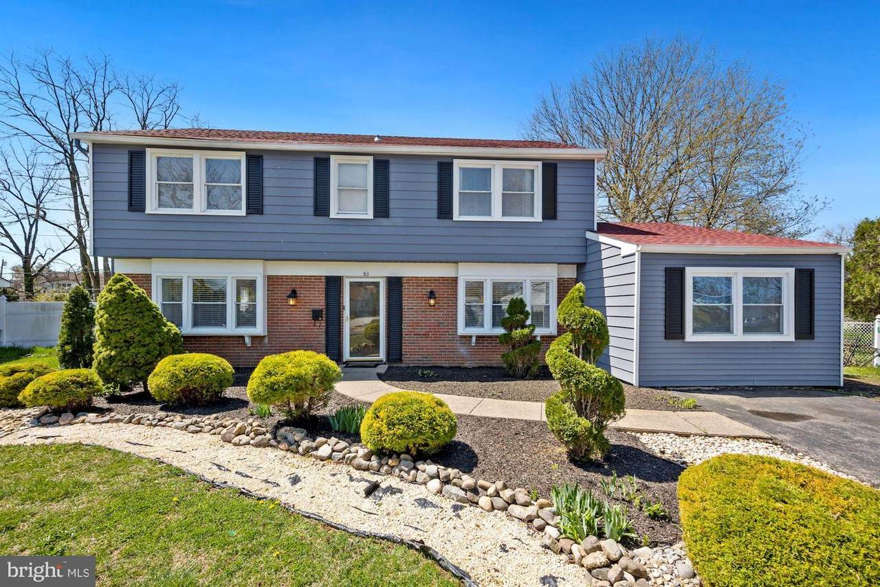 83 Harrington Circle - Photo 1