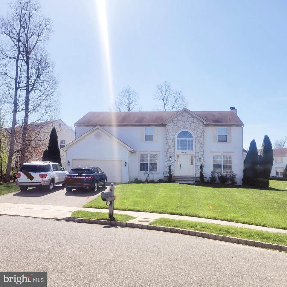 602 Melanie Court - Photo 1