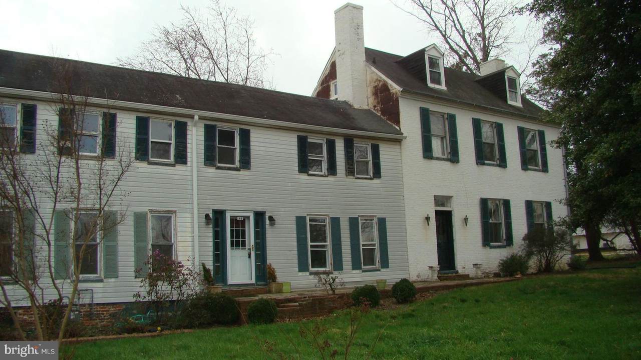 825 Hammonds Lane - Photo 1