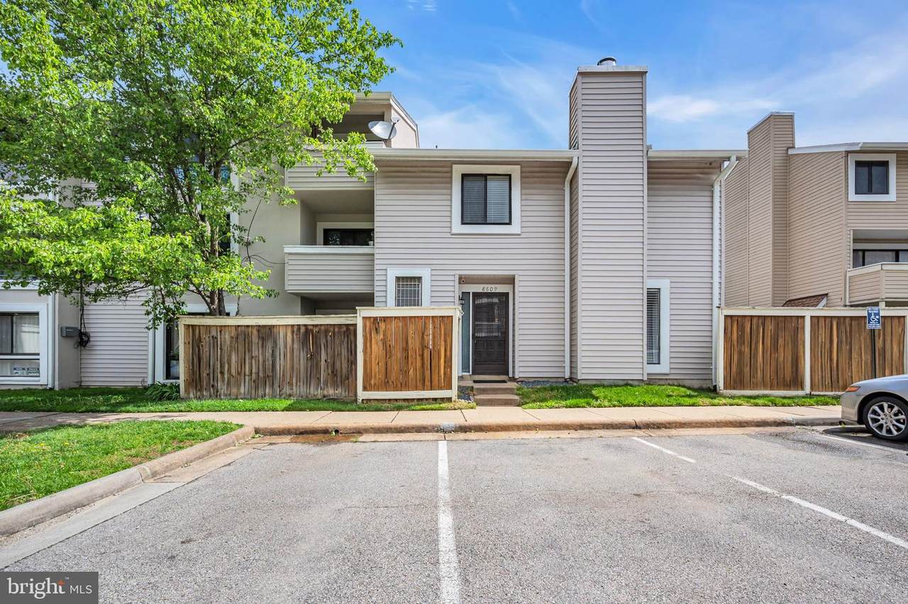8609 Village Way - Photo 1