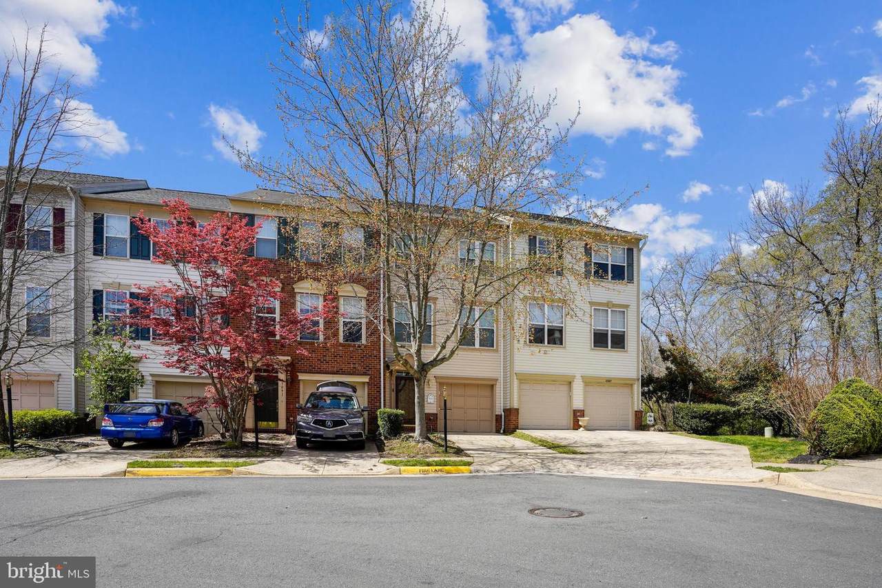 43087 Autumnwood Square - Photo 1