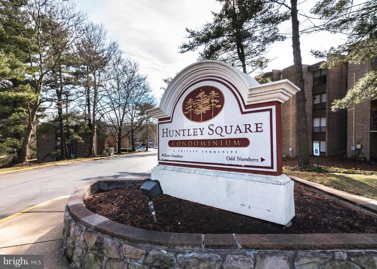 3346 Huntley Square Drive - Photo 1