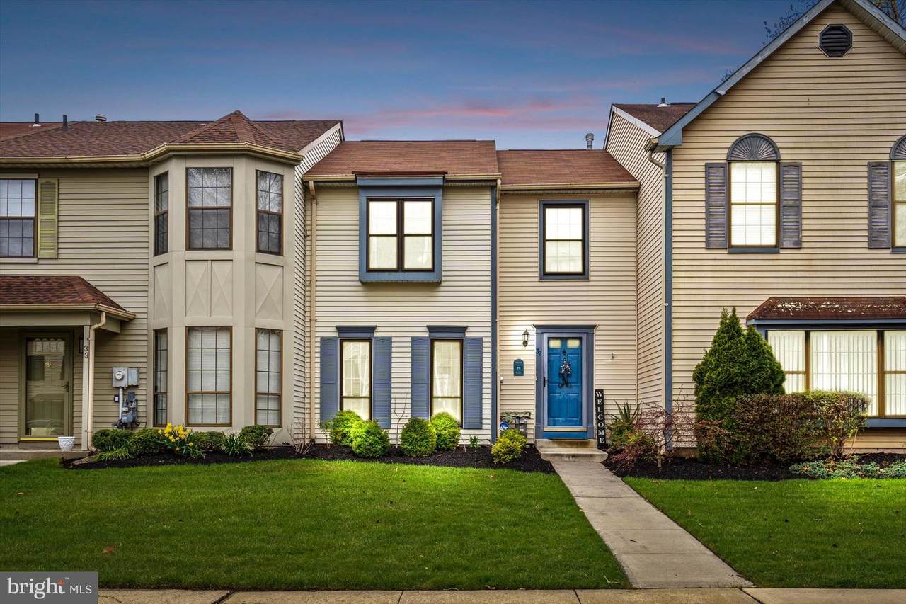 32 Tynemouth - Photo 1
