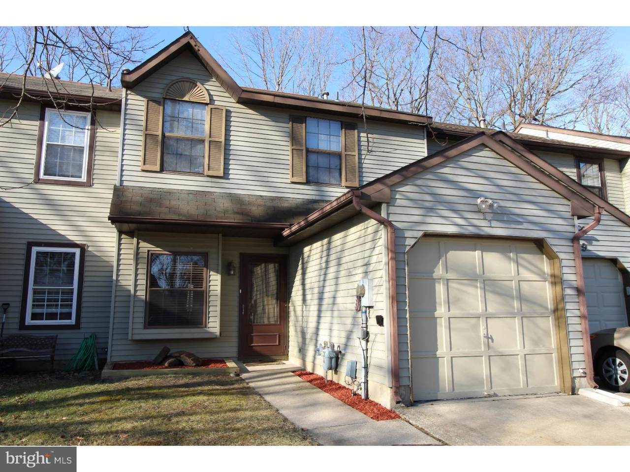 337 Brookdale Boulevard - Photo 1