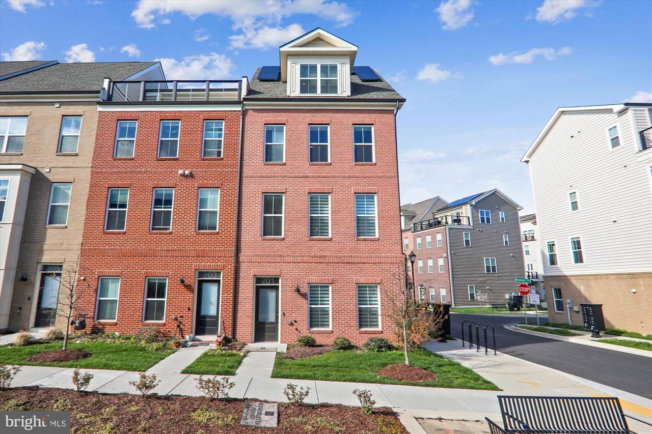 201 Auden Place - Photo 1