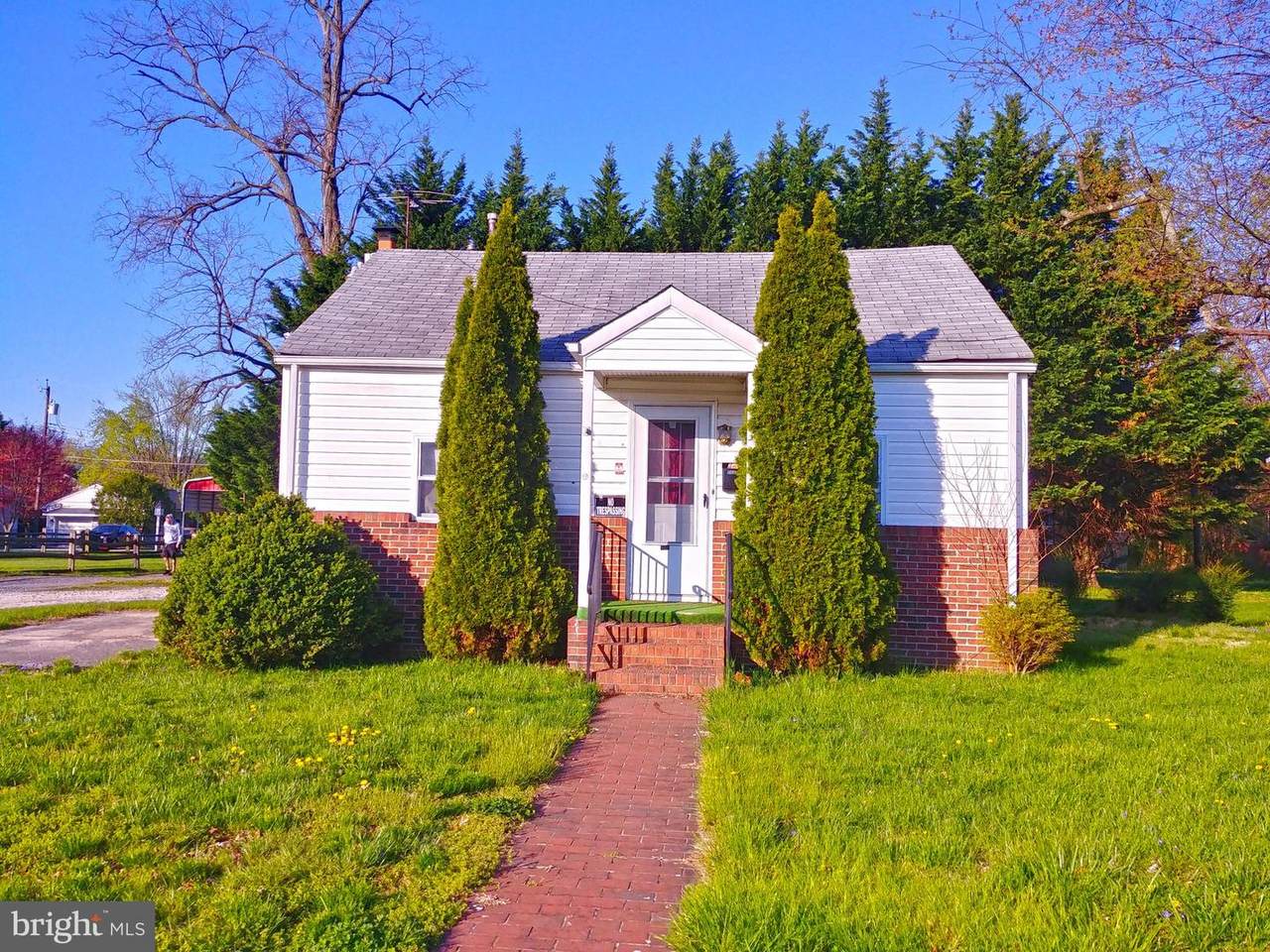 502 Grovethorn Road - Photo 1